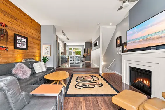 709 Premier Street, North Vancouver For Sale - image 7
