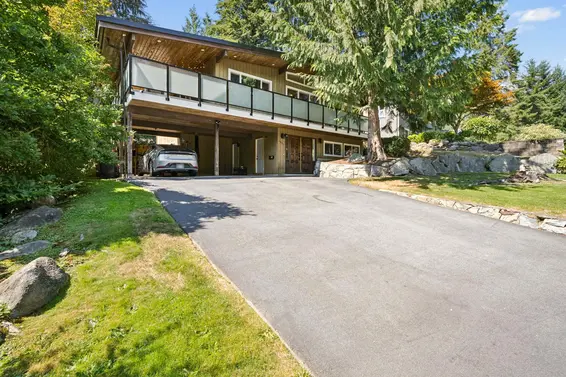 4651 Hoskins Road, North Vancouver For Sale - image 2