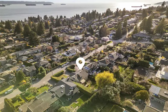 2441 Nelson Avenue, West Vancouver For Sale - image 9