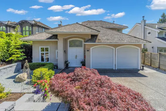 2322 Lawson Avenue, West Vancouver For Sale - image 3
