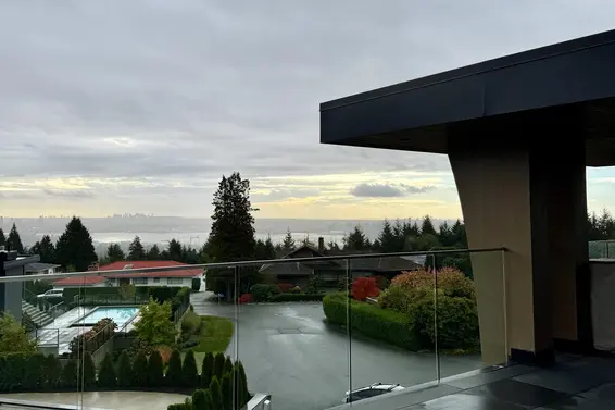 1035 Greenwood Place, West Vancouver For Sale - image 3