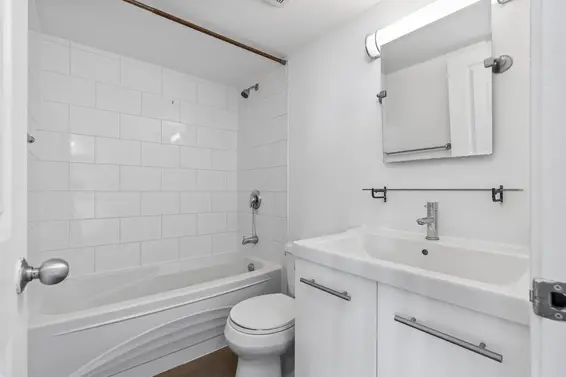 1610 2016 Fullerton Avenue, North Vancouver For Sale - image 11