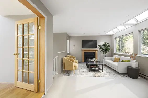 5735 Bluebell Drive, West Vancouver For Sale - image 25