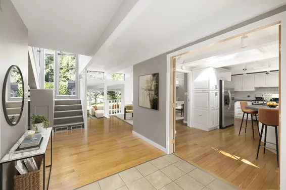 5735 Bluebell Drive, West Vancouver For Sale - image 4