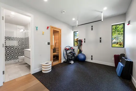 670 St. Ives Crescent, North Vancouver For Sale - image 25
