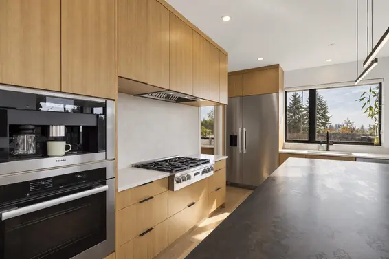 366 West 25th Street, North Vancouver For Sale - image 11