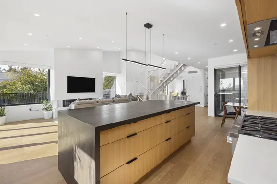 366 West 25th Street, North Vancouver For Sale - image 12