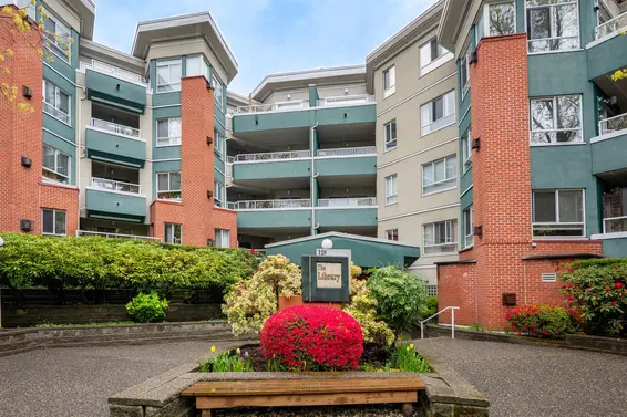 208 128 West 8th Street, North Vancouver