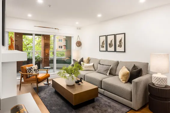 208 128 West 8th Street, North Vancouver For Sale - image 2