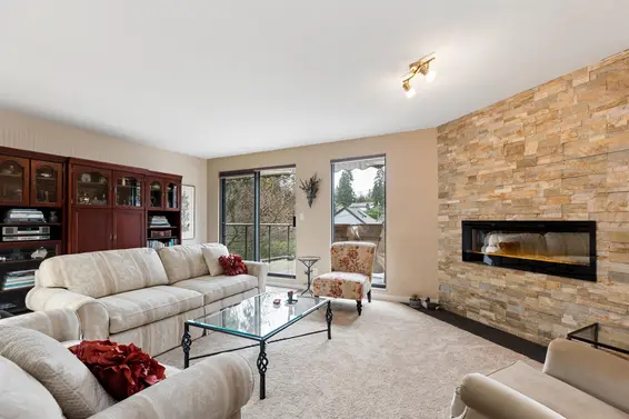 4306 Naughton Avenue, North Vancouver For Sale - image 13