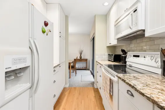 4306 Naughton Avenue, North Vancouver For Sale - image 14