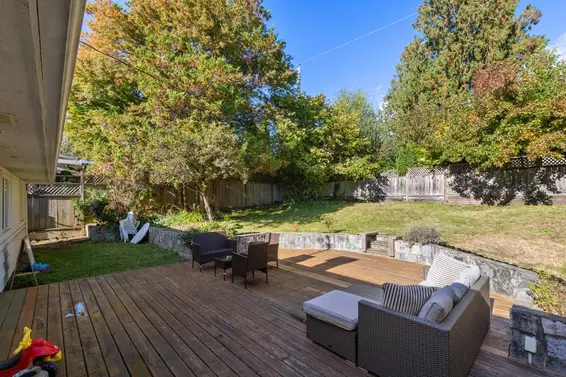 744 Kilkeel Place, North Vancouver For Sale - image 18