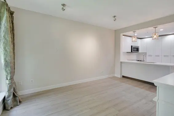 404 733 West 3rd Street, North Vancouver For Sale - image 10