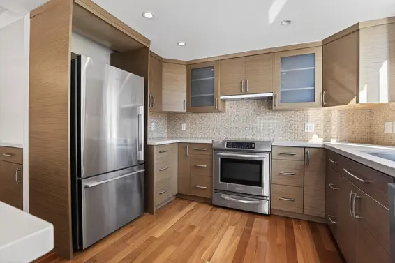 203 2090 Argyle Avenue, West Vancouver For Sale - image 14