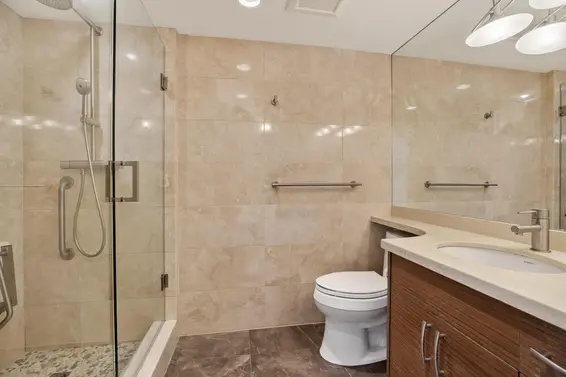 203 2090 Argyle Avenue, West Vancouver For Sale - image 26