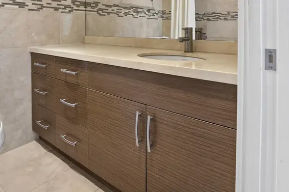 203 2090 Argyle Avenue, West Vancouver For Sale - image 34