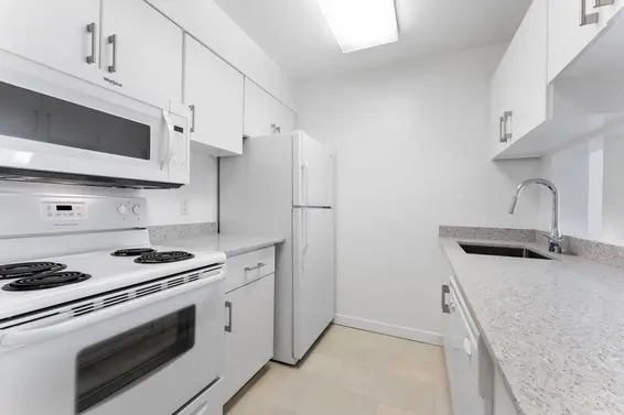 802 2008 Fullerton Avenue, North Vancouver For Sale - image 7