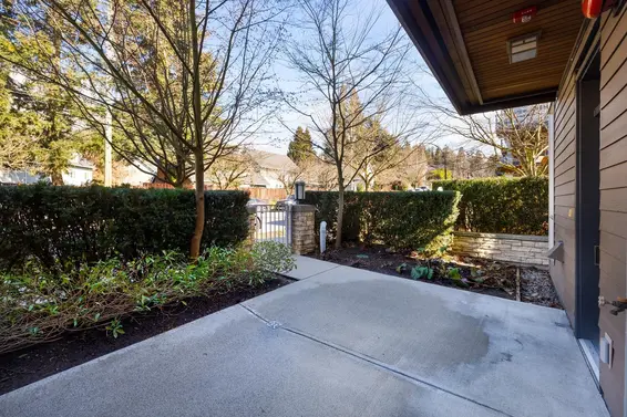 121 735 West 15th Street, North Vancouver For Sale - image 3