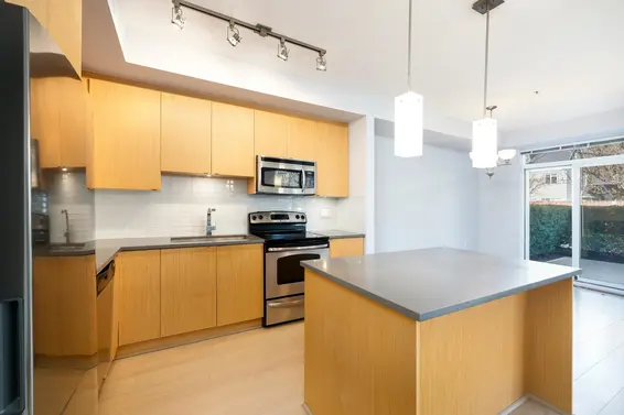 121 735 West 15th Street, North Vancouver For Sale - image 6