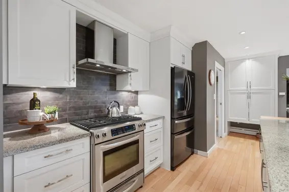 2261 Hill Drive, North Vancouver For Sale - image 13