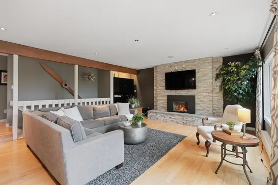 2261 Hill Drive, North Vancouver For Sale - image 17