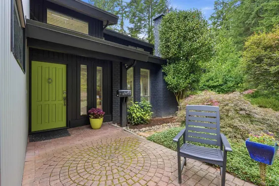 2261 Hill Drive, North Vancouver For Sale - image 3