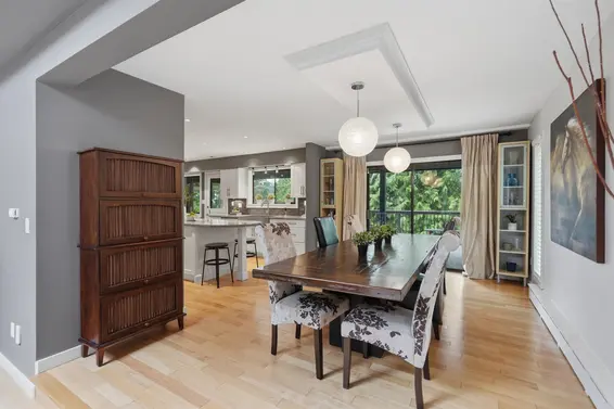 2261 Hill Drive, North Vancouver For Sale - image 8