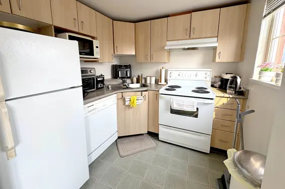 1503 121 West 15th Street, North Vancouver For Sale - image 9