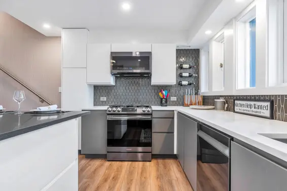 4 328 East 2nd Street, North Vancouver For Sale - image 10