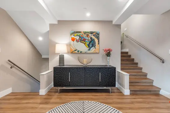 4 328 East 2nd Street, North Vancouver For Sale - image 11