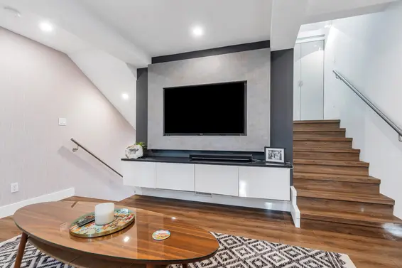 4 328 East 2nd Street, North Vancouver For Sale - image 19