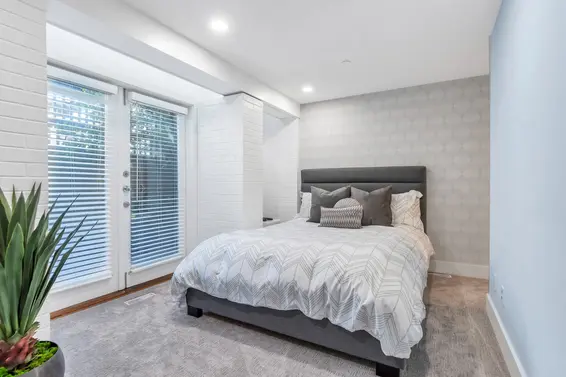 4 328 East 2nd Street, North Vancouver For Sale - image 32