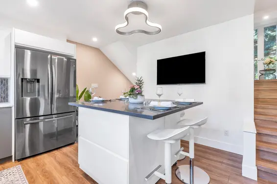 4 328 East 2nd Street, North Vancouver For Sale - image 35