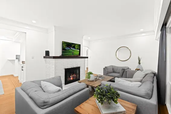 4123 Virginia Crescent, North Vancouver For Sale - image 11