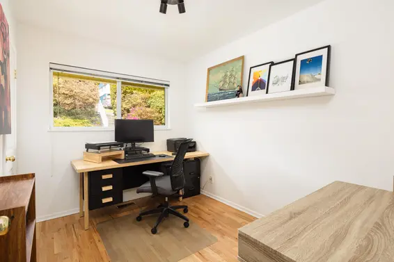 1231 Cloverley Street, North Vancouver For Sale - image 15