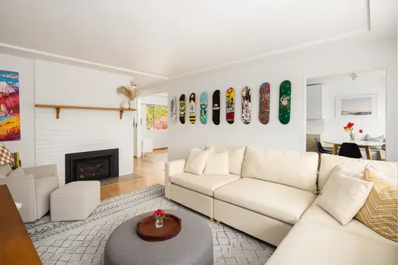 1231 Cloverley Street, North Vancouver For Sale - image 5