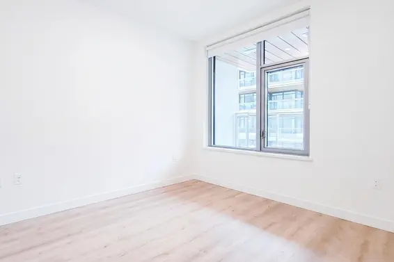 327 755 Harbourside Drive, North Vancouver For Sale - image 25