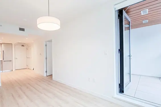 327 755 Harbourside Drive, North Vancouver For Sale - image 29