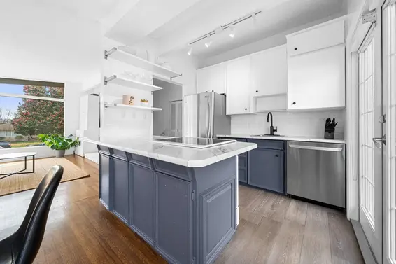 530 West 14th Street, North Vancouver For Sale - image 13