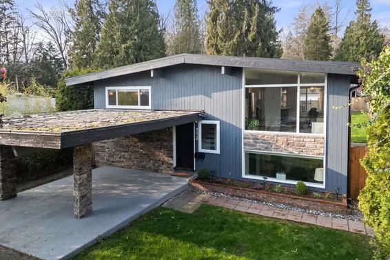 530 West 14th Street, North Vancouver For Sale - image 2