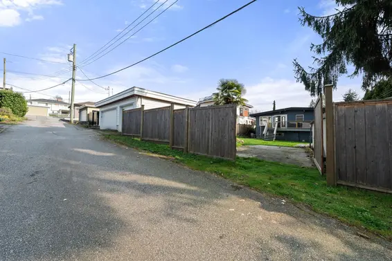 530 West 14th Street, North Vancouver For Sale - image 22