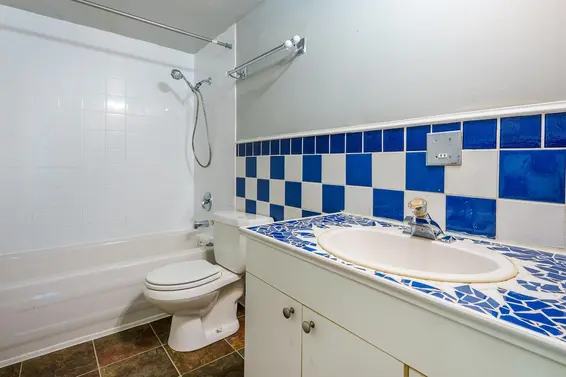 222 210 West 2nd Street, North Vancouver For Sale - image 16