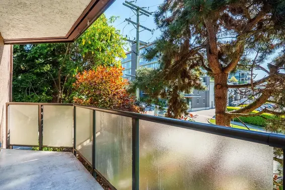 222 210 West 2nd Street, North Vancouver For Sale - image 19
