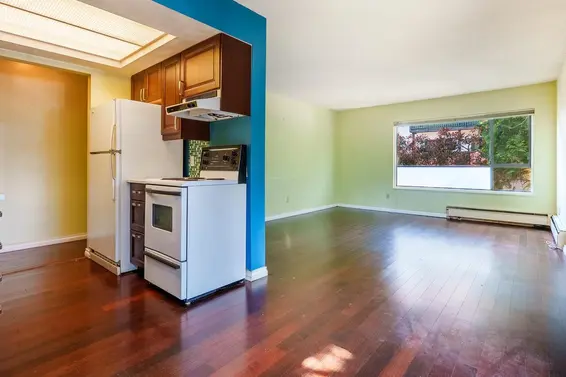 222 210 West 2nd Street, North Vancouver For Sale - image 8