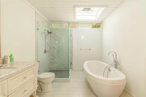 2664 Rosebery Avenue, West Vancouver For Sale - image 17