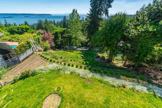 2664 Rosebery Avenue, West Vancouver For Sale - image 21