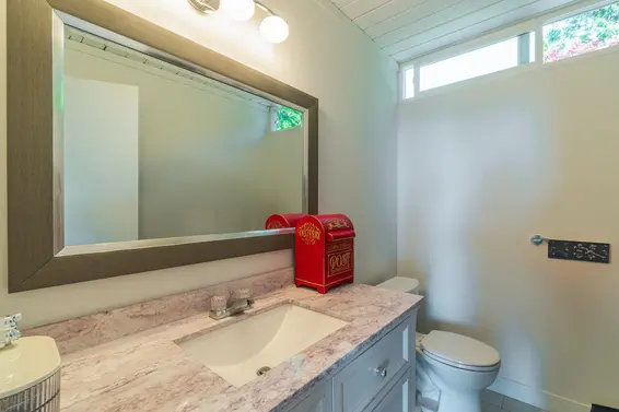 2664 Rosebery Avenue, West Vancouver For Sale - image 24