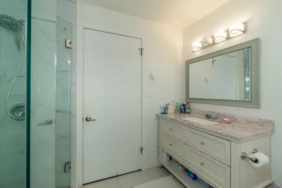 2664 Rosebery Avenue, West Vancouver For Sale - image 27
