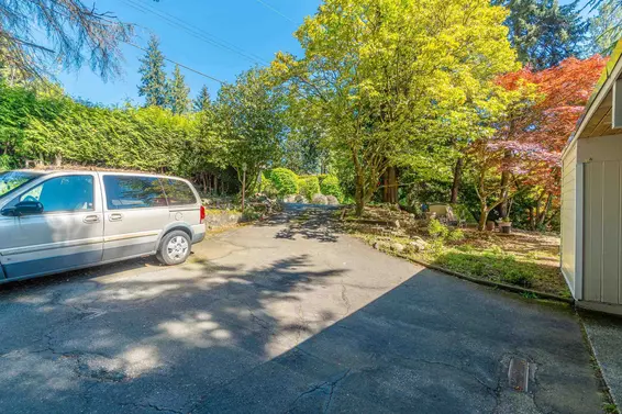 2664 Rosebery Avenue, West Vancouver For Sale - image 4