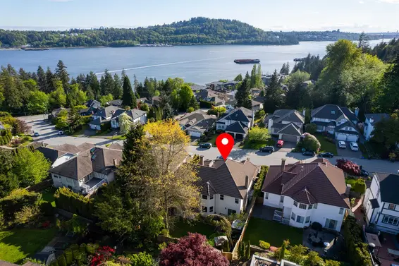 318 Roche Point Drive, North Vancouver For Sale - image 3